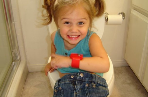 kid on toilet