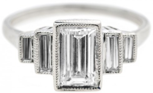 A rather drool-worthy little bauble from the Bario-Neal website...